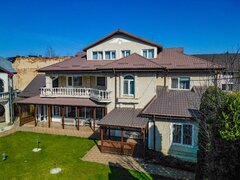 Bacau, proprietate exclusivista ultracentrala, eleganta, spatiu si rafinament